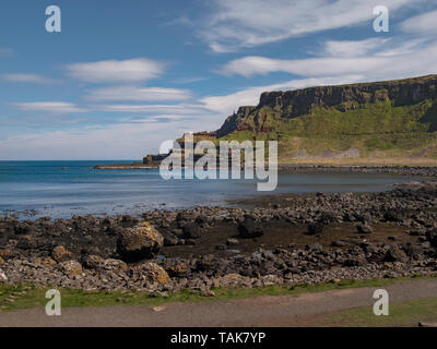 Die typischen Felsformationen der Giants Causeway in Nordirland - Reise Fotografie Stockfoto