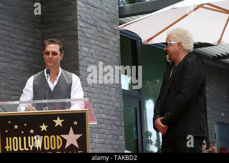 Mai 22, 2019 - Los Angeles, CA, USA - LOS ANGELES - 22. Mai: Matthew McConaughey im Guy Fieri Star Zeremonie auf dem Hollywood Walk of Fame am 22. Mai 2019 in Los Angeles, CA (Credit Bild: © Kay Blake/ZUMA Draht) Stockfoto