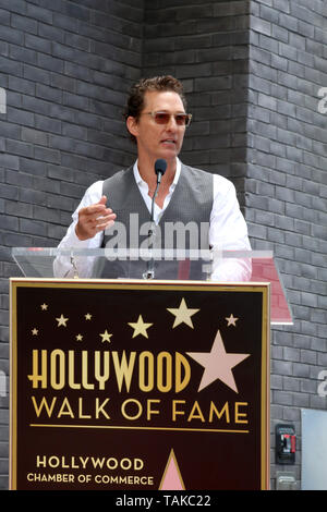 Mai 22, 2019 - Los Angeles, CA, USA - LOS ANGELES - 22. Mai: Matthew McConaughey im Guy Fieri Star Zeremonie auf dem Hollywood Walk of Fame am 22. Mai 2019 in Los Angeles, CA (Credit Bild: © Kay Blake/ZUMA Draht) Stockfoto