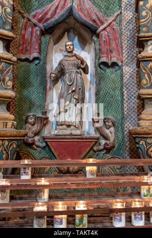 Mission San Xavier del Bac (Weiße Taube der Wüste) in Tucson, Arizona, USA Stockfoto