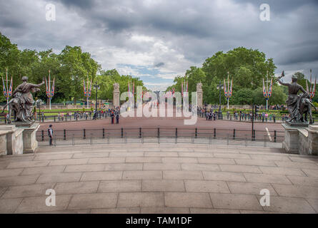 25. Mai 2019. Security Checks auf der Mall vor dem großen Generäle Review, dem vorletzten Probe für die Farbe 2019. Stockfoto