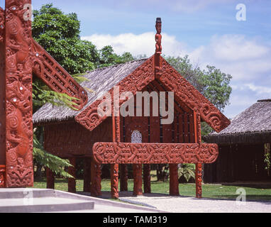 Maori storehouse (pataka), Whakarewarewa lebenden Maori Dorf, Rotorua, Bay of Plenty, North Island, Neuseeland Stockfoto