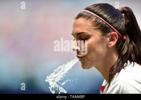 Harrison, New Jersey, USA. 26 Mai, 2019. Von uns Frauen Nationalmannschaft freuen ALEX MORGAN (13) bei Red Bull Arena in Harrison, New Jersey USA gesehen wird Niederlagen Mexiko 3 bis 0 Credit: Brooks Von Arx/ZUMA Draht/Alamy leben Nachrichten Stockfoto