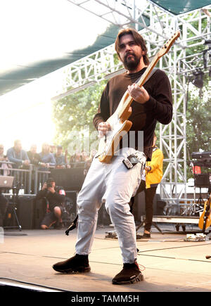 NAPA, Kalifornien - 25. Mai: Juanes führt während BottleRock Napa Valley 2019 bei Napa Valley Expo am 25. Mai 2019 in Napa, Kalifornien. Foto: imageSPACE/MediaPunch Stockfoto