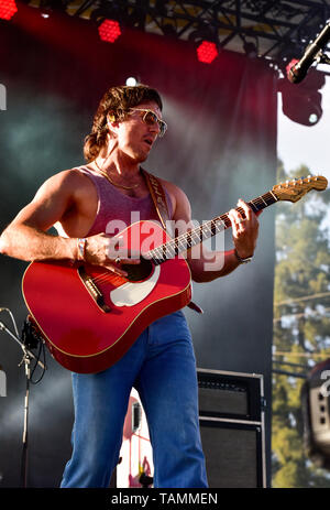 Napa Valley, USA. 26 Mai, 2019. Napa, Kalifornien, 26. Mai 2019, Midland auf der Bühne des 2019 Flasche Rock Festival, Tag 1 BottleRock Credit: Ken Howard/Alamy leben Nachrichten Stockfoto