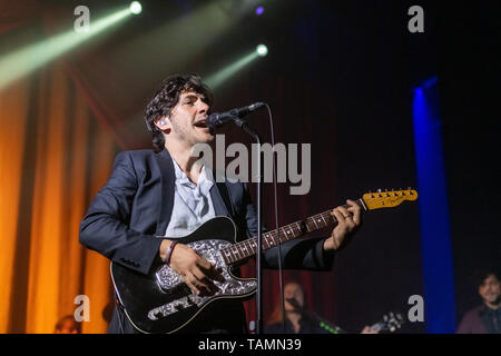 Dublin, Irland. 26 Mai, 2019. Englisch Solo Akustik Sänger Jack Savoretti gesehen auf der Bühne im Dubliner Olympia Theatre. Credit: SOPA Images Limited/Alamy leben Nachrichten Stockfoto