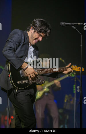 Dublin, Irland. 26 Mai, 2019. Englisch Solo Akustik Sänger Jack Savoretti gesehen auf der Bühne im Dubliner Olympia Theatre. Credit: SOPA Images Limited/Alamy leben Nachrichten Stockfoto