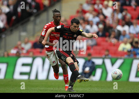 LONDON, ENGLAND 26. Mai Lewis Morgan von Sunderland schießt auf Ziel während der Sky Bet Liga 1 Play Off Finale zwischen Sunderland und Charlton Athletic im Wembley Stadion, London am Sonntag, den 26. Mai 2019. (Credit: Mark Fletcher | MI Nachrichten) Credit: MI Nachrichten & Sport/Alamy leben Nachrichten Stockfoto