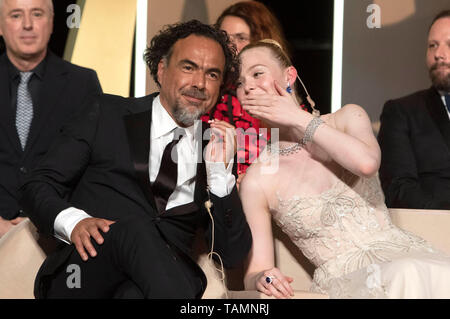 Alejandro Gonzalez Inarritu und Elle Fanning bei der Preisverleihung während der 72Nd Cannes Film Festival im Palais des Festivals am 25. Mai 2019 in Cannes, Frankreich Stockfoto