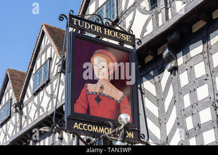 15. jahrhundert Tudor House Inn Zeichen, West Street, Warwick, Warwickshire, England, Vereinigtes Königreich Stockfoto