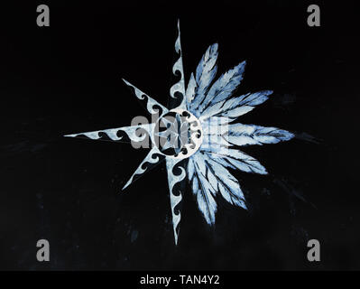 Dekorative Grafik in Form eines Sterns mit Federn Stockfoto