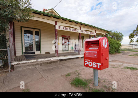 Das Australien Post in der Stadt von Burren Junction, Australien, Bevölkerung 276 (2016) wurde am 16. Mai 1904 geöffnet Stockfoto