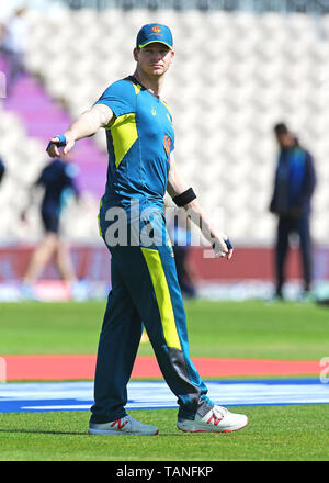 Australiens Steve Smith nach dem Aufwärmen vor dem Spiel während der ICC Cricket World Cup Warm up Match am Hampshire Schüssel, Southampton. Stockfoto