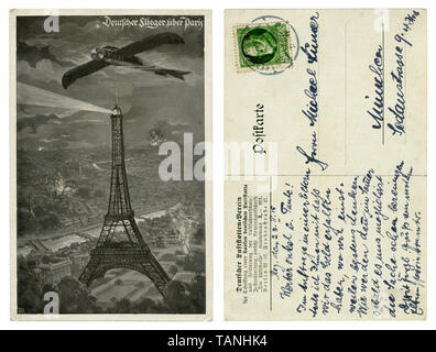 Deutsche Historische Postkarte: Militär Flugzeug Taube über Paris, den Eiffelturm vor dem Hintergrund der Explosionen und Brände. Der Erste Weltkrieg, 1915 Stockfoto