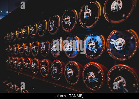 Replik von Alan Turings Véhicule Maschine -'AI: Mehr als Mensch" Ausstellung im Barbican Centre - London - Mai 2019 Stockfoto