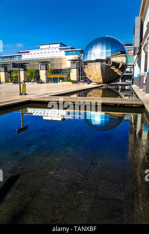 Das Planetarium, wir die Neugierigen (zuvor At-Bristol) Science Center am Millennium Square, Bristol, Großbritannien Stockfoto