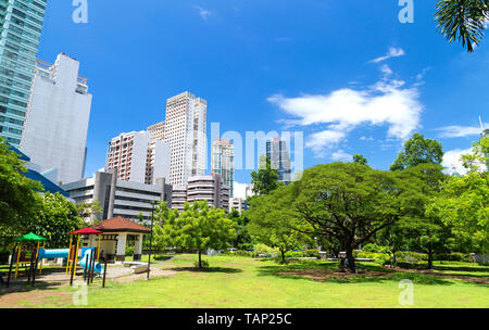 Green Park in der Mitte von Makati, Philippinen Stockfoto