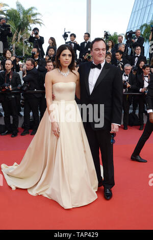 Mai 25, 2019 - Cannes, Frankreich - Cannes, Frankreich - 25. Mai: Quentin Tarantino und Daniella Tarantino nehmen an der Abschlusszeremonie Screening von ' ' Specials '' während des 72. jährlichen Filmfestspiele von Cannes am 25. Mai 2019 in Cannes, Frankreich (Credit Bild: © Friedrich InjimbertZUMA Draht) Stockfoto