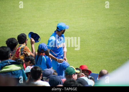 Indisches Kricket Fans im ICC 2019 Indien vs NewZeland warm up am Kia Oval, London match Stockfoto