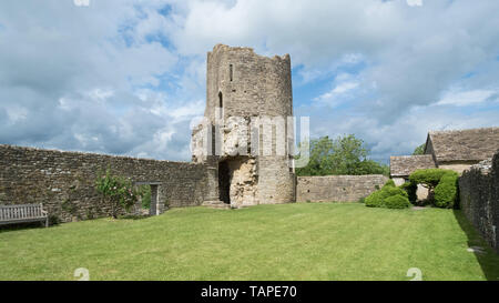 Farleigh Hungerford Castle, Somerset, auf einem Urlaub im Mai Bank Stockfoto