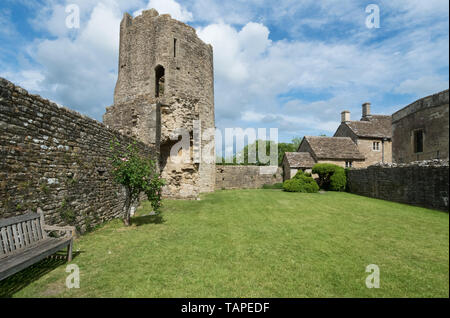 Farleigh Hungerford Castle, Somerset, auf einem Urlaub im Mai Bank Stockfoto