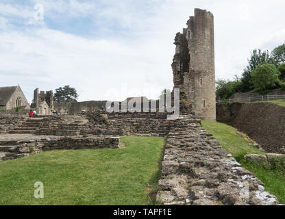 Farleigh Hungerford Castle, Somerset, auf einem Urlaub im Mai Bank Stockfoto