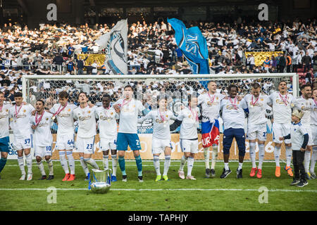 Dänemark, Kopenhagen, 25. Mai 2019. FC Kopenhagen gewinnen die dänische Superliga 2018-2019 Home von Telia Parken. Hier FC Kopenhagen Spieler danken und feiern mit den Fans. (Foto: Gonzales Foto - Samy Khabthani). Stockfoto