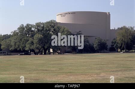 EXT - Museo de las Ciencias - PLANETARIO 1983. Lage: MUSEO CIENCIA/HISTORIA. FORT WORTH, Texas. Stockfoto