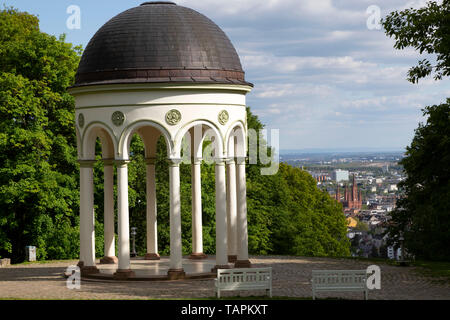 Der Monopteros auf dem Neroberg in Wiesbaden, die Landeshauptstadt von Hessen, Deutschland Stockfoto