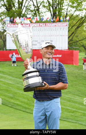 Rochester, NY, USA. 26 Mai, 2019. Ken Tanigawa von Phoenix, AZ, gewinnt das 2019 KitchenAid Senior PGA Meisterschaft am Oak Hill East Golfkurs an Oak Hill Country Club in Rochester, NY. Foto von Alan Schwartz/Cal Sport Media/Alamy leben Nachrichten Stockfoto