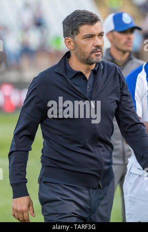 25. Mai 2019. Oeiras, Portugal. Porto Haupttrainer aus Portugal Sergio Conceicao am Ende des Spiels Sporting CP vs FC Porto © Alexandre de Sousa/Alamy leben Nachrichten Stockfoto