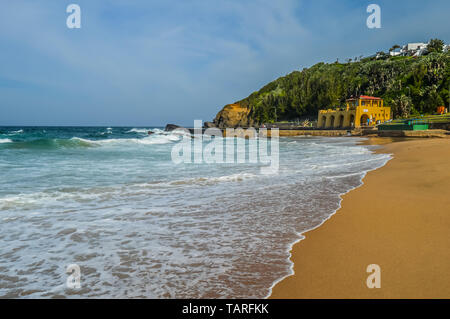 Thompsons Bay Beach, malerischen Sandstrand in einer geschützten Bucht mit einem Gezeiten Pool in Shaka's Rock, Dolphin Coast Durban North KZN Südafrika Stockfoto