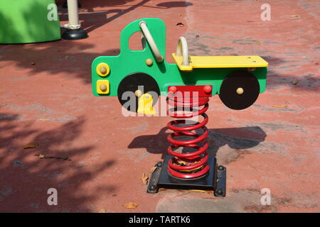 Kinderspielplatz in der Stadt Parkplatz, Spielplatz für Kinder. Stockfoto