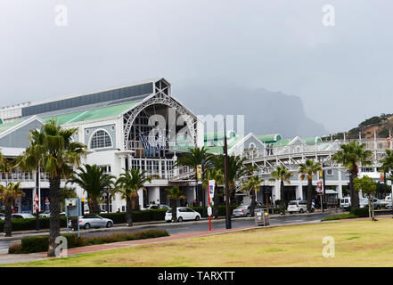 Die VIctoria Wharf Einkaufszentrum in der V&A Waterfront in Kapstadt. Stockfoto