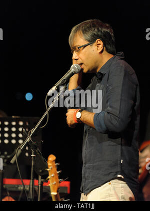 Indisches Englisch Thema und akademischen, Amit Chaudhuri am Cheltenham Literatur Festival, 10. Oktober 2014 Stockfoto