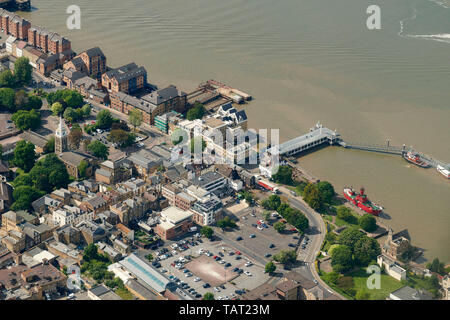 Eine Luftaufnahme von Gravesend, Kent, South East England, Großbritannien Stockfoto