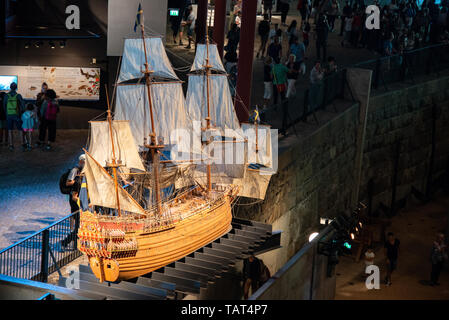 Replik von Vasa die Vasa Museum (Vasamuseet), Galärvarvsvägen, Stockholm, Schweden, ist ein Museum mit einer gut erhaltenen, aus dem 17. Jahrhundert Kriegsschiff Vasa, das auf ihrer Jungfernfahrt im Jahre 1628 sank. Stockfoto