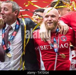 LONDON, ENGLAND - Mai 26: Manager Lee Bowyer von Charlton Athletic Reaktion während der Sky Bet Liga eine Play-off-Finale zwischen Charlton Athletic und Sunderland im Wembley Stadium am 26. Mai 2019 in London, Vereinigtes Königreich. (Foto von Sebastian Frej/MB Medien) Stockfoto