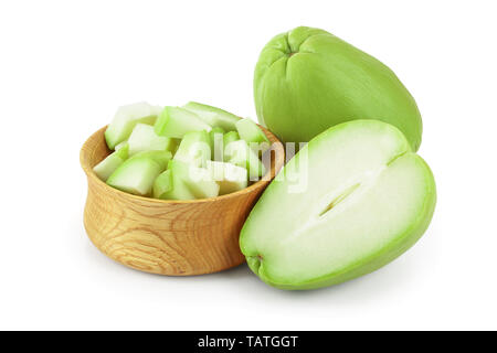 Frisch Chayote Gemüse auf weißem Hintergrund Stockfoto