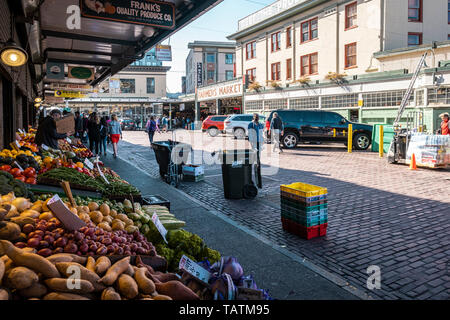 Frisch saftig und bunte Früchte stehen in Pike Place Market, Seattle. Stockfoto