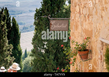 Schild Schuster in Italienischen fotografierte in den Straßen von Montepulciano Stockfoto