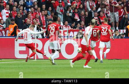 Berlin, Deutschland. 25 Mai, 2019. firo: 25.05.2019, Fußball, DFB-Pokal, Pokal Saison 2018/2019, DFB-Pokal, Finale, Finale, Finale, RB Leipzig, Red Bull - FC Bayern Munich Ergo, Interieur, Werbung, Brandings, Logo | Verwendung der weltweiten Kredit: dpa/Alamy leben Nachrichten Stockfoto