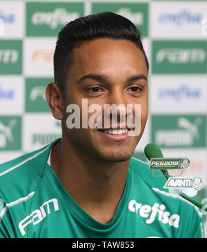 Sao Paulo, Brasilien. 28 Mai, 2019. TREINO TUN PALMEIRAS - Der Spieler Antonio Carlos, von SE Palmeiras, gibt eine Pressekonferenz, bevor die Ausbildung, bei der Fußball-Akademie. (Foto: Cesar Greco/Fotoarena) Credit: Foto Arena LTDA/Alamy leben Nachrichten Stockfoto