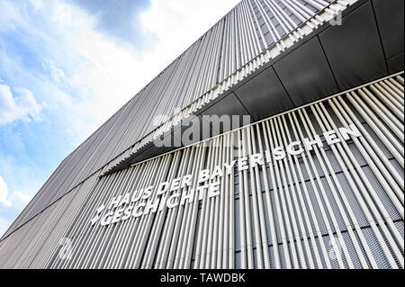 Regensburg, Deutschland. 27. Mai, 2019. Das Museum des Hauses der Bayerischen Geschichte auf der Donau. Foto: Armin Weigel/dpa/Alamy leben Nachrichten Stockfoto