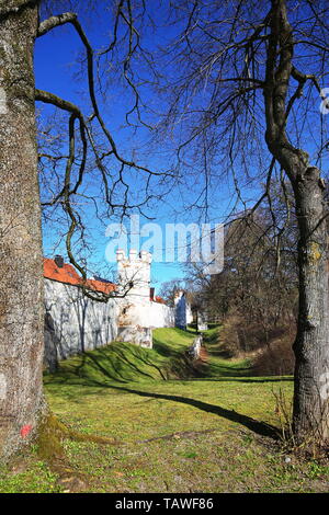 Stadtmauer Wahrzeichen von Landsberg am Lech Stockfoto