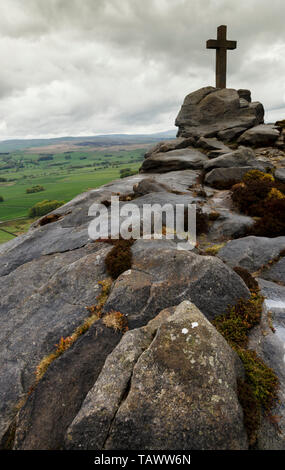 Rylstone Kreuz, im Craven Stadtteil North Yorkshire, Großbritannien Stockfoto