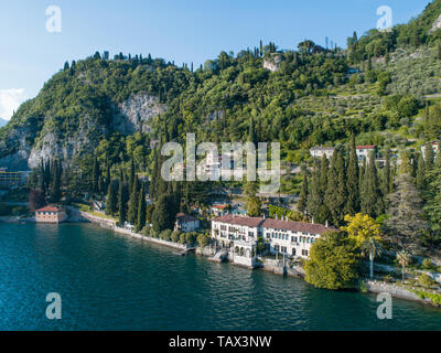 Die Villa Monastero, Varenna. Comer See, Italien. Luftaufnahme Stockfoto