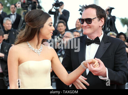 CANNES, Frankreich - 25. Mai: Daniella Pick und Quentin Tarantino an der Abschlussfeier der 72nd Cannes Film Festival (Credit: Mickael Chavet/Proj Stockfoto