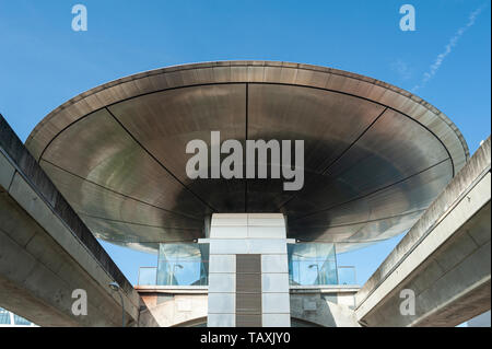 24.05.2019, Singapur, Republik Singapur, Asien - Außenansicht der Expo Bahnhof entlang der MRT-Netzwerk, entworfen von Architekt Norman Foster. Stockfoto