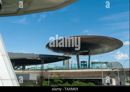 24.05.2019, Singapur, Republik Singapur, Asien - Außenansicht der Expo Bahnhof entlang der MRT-Netzwerk, entworfen von Architekt Norman Foster. Stockfoto